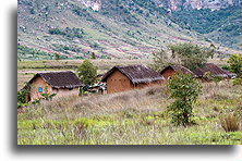 Wioska Bara::Isalo, Madagaskar::