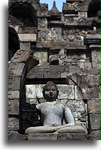 Tarasy Borobudur::Buddyjska świątynia Borobudur, Jawa Indonezja::